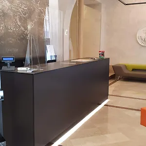 فندق Varese, روما
