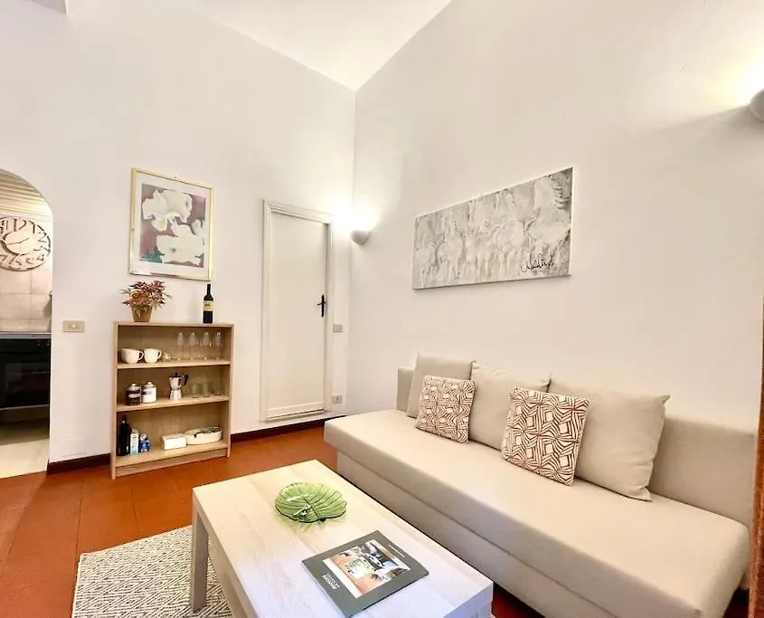 Cozy Apartment In Trastevere Roma