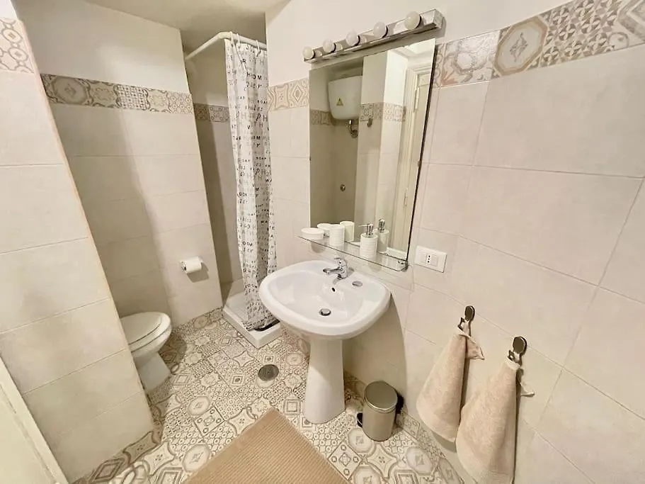 Cozy Apartment In Trastevere Roma 0*,  Itália