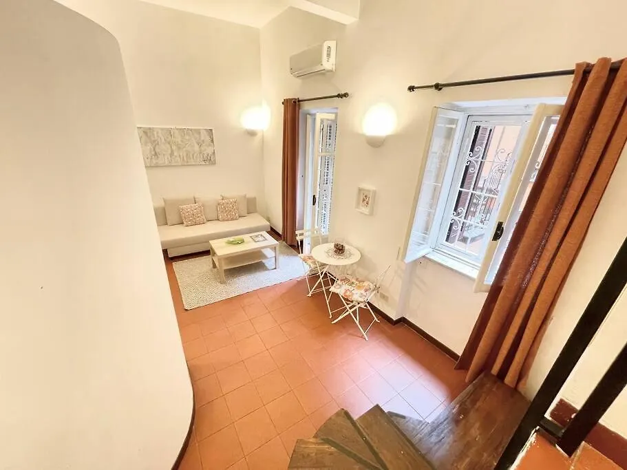 Cozy Apartment In Trastevere Rome